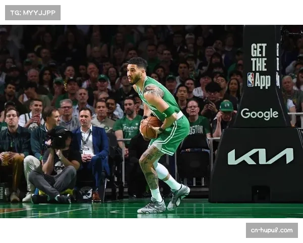 实时:塔图姆执行关键罚球,凯尔特人主场瞬间寂静